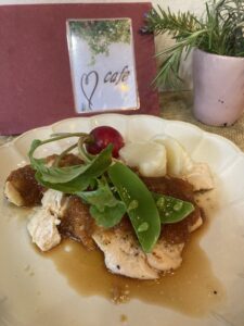 1BD4F4F9-7ADE-4363-A774-0579185937F1