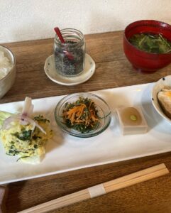 8D8D9CBD-36A5-47C0-A3A4-ADC3A5B60BE5