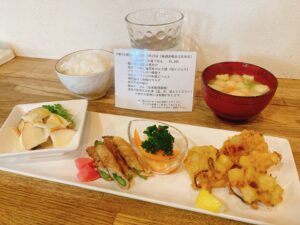 DE024BF8-9AD5-4317-8F20-4FACBCF743FC