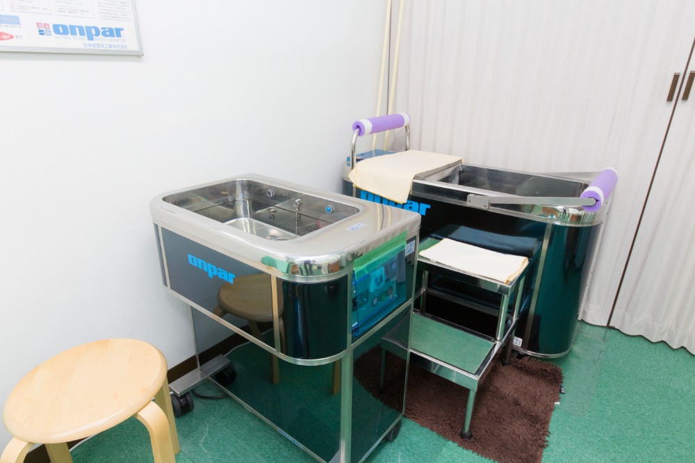 超音波水施術器